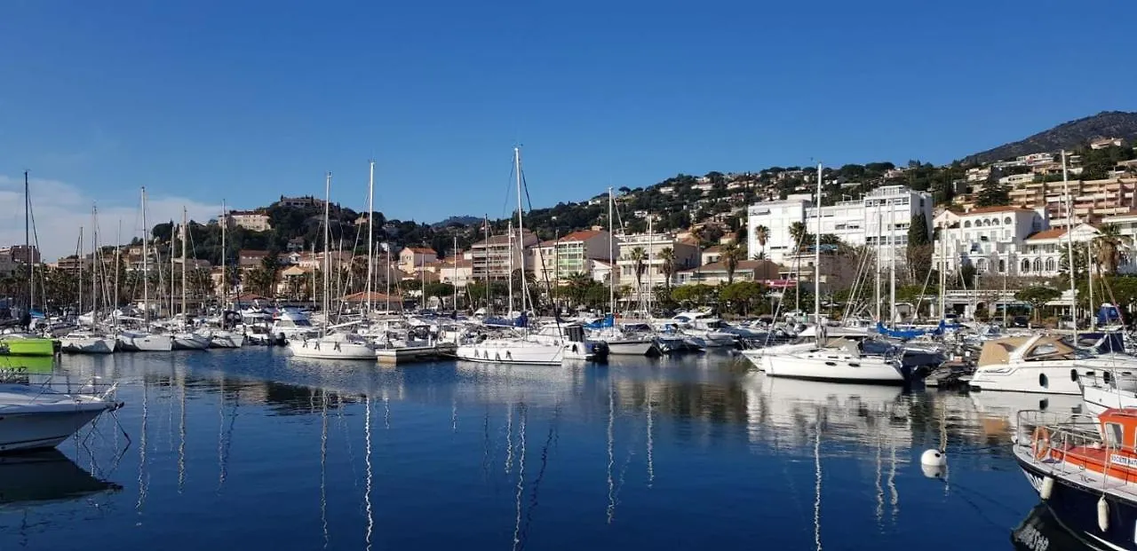 Studio Avec Terrasse 2 Personnes Le Lavandou 0*,