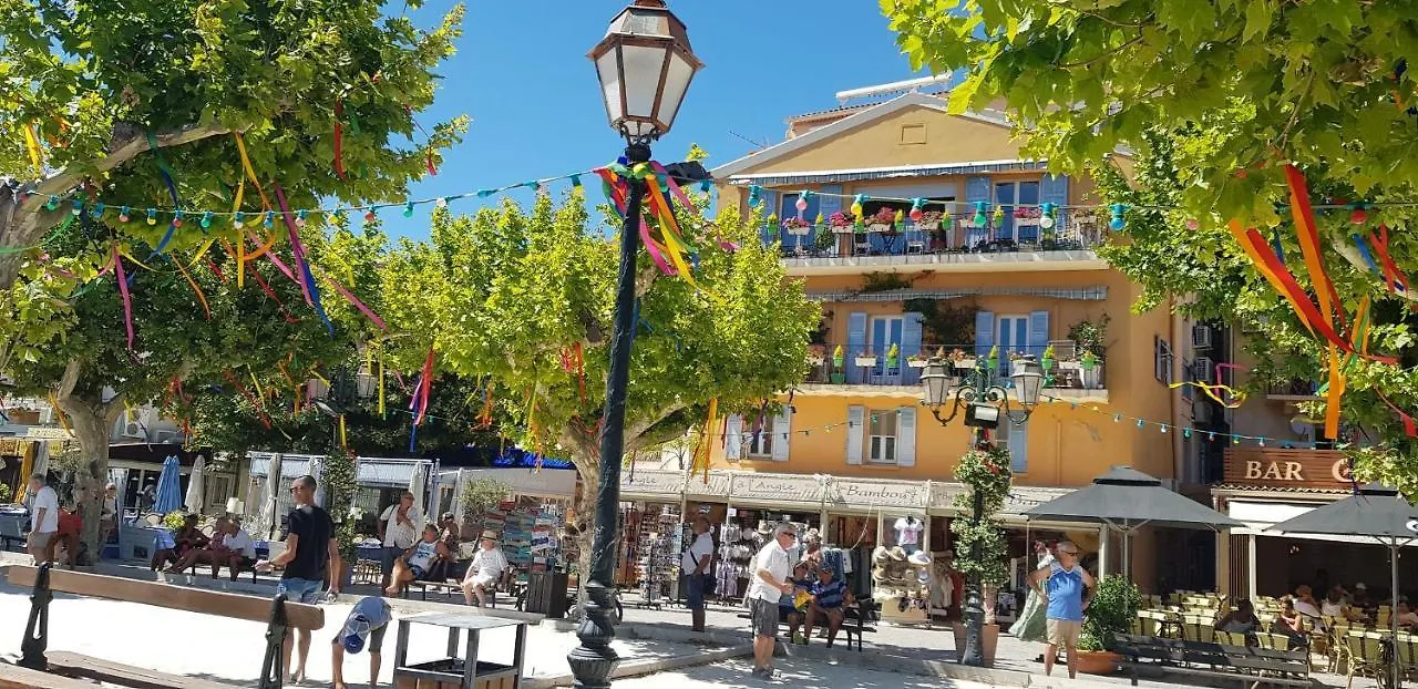 Studio avec terrasse 2 personnes Le Lavandou Francia